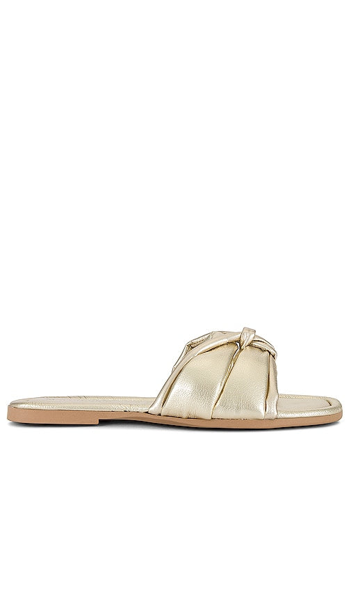 Seychelles Shades Of Cool Sandal in Metallic Gold - Sandale Shades Of Cool des Seychelles en or métallisé - 塞舌尔凉鞋金属金色 - Seychelles Shades Of Cool Sandale in Metallic-Gold - Seychelles Shades Of Cool 샌들 메탈릭 골드 소재 - Sandalo Seychelles Shades Of Cool in oro metallizzato