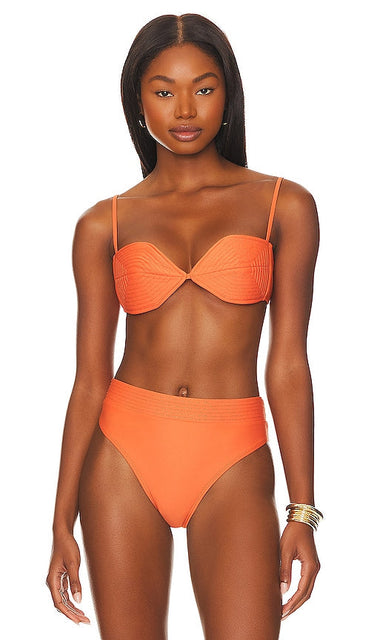 Shani Shemer Sandra Bikini Top in Orange - Shani Shemer - Haut de bikini Sandra en orange - Shani Shemer Sandra 橙色比基尼上衣 - Shani Shemer Sandra Bikinioberteil in Orange - Shani Shemer Sandra 비키니 탑 - Top bikini Shani Shemer Sandra in arancione