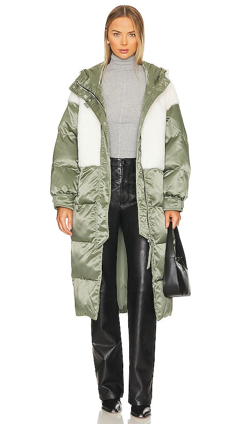 Shoreditch Ski Club Marlowe Parka in Green - Parka Marlowe du Shoreditch Ski Club en vert - Shoreditch Ski Club Marlowe 绿色派克大衣 - Shoreditch Ski Club Marlowe Parka in Grün - Shoreditch Ski Club Marlowe 파카 그린 색상 - Parka Marlowe dello Shoreditch Ski Club in verde