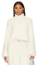Show Me Your Mumu Chester Sweater in White - Montre-moi ton pull Mumu Chester en blanc - 给我看看你的 Mumu Chester 白色毛衣 - Zeig mir deinen Mumu Chester Pullover in Weiß - Show Me Your Mumu 체스터 스웨터 화이트 색상 - Mostrami il tuo maglione Chester Mumu in bianco