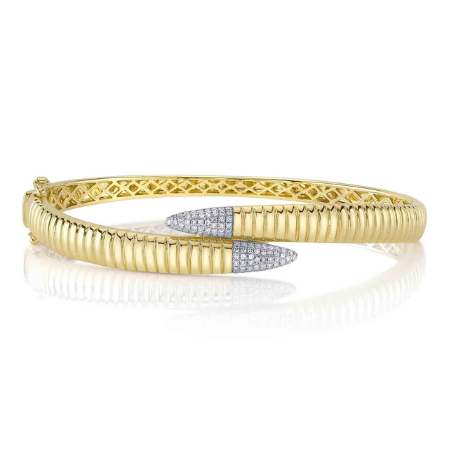 Shy Creation 1/4ctw Diamond Yellow Gold Bangle Bracelet