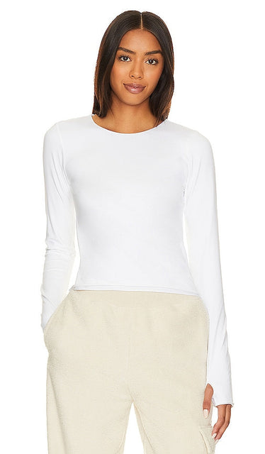 Skin Brigid Longsleeve in White - Skin Brigid à manches longues en blanc - Skin Brigid 白色长袖 - Skin Brigid Langarmshirt in Weiß - Skin Brigid 롱슬리브 화이트 색상 - Maglia a maniche lunghe Skin Brigid in bianco