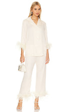 Sleeper Wedding Pajama Set in Cream - Ensemble pyjama de mariage dormeur en crème - 奶油色睡衣婚礼睡衣套装 - Sleeper-Hochzeits-Pyjama-Set in Creme - 슬리퍼 웨딩 파자마 세트 - Pigiama da sposa Sleeper Set color crema