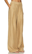 Smythe Pleated Trouser in Beige