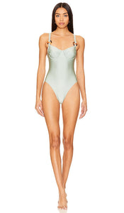 Solid & Striped Adrienne One Piece in Sage - Une pièce Adrienne unie et rayée en sauge - Adrienne 鼠尾草纯色和条纹一件式连衣裙 - Einfarbiger und gestreifter Adrienne-Einteiler in Salbei - 솔리드 & 스트라이프 Adrienne 원피스 - Costume intero Adrienne tinta unita e rigato color salvia
