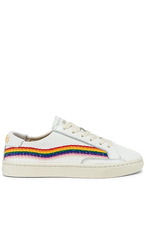 Soludos Rainbow Wave Sneaker in White - Baskets Soludos Rainbow Wave en blanc - Soludos 白色彩虹波浪运动鞋 - Soludos Rainbow Wave Sneaker in Weiß - Soludos 레인보우 웨이브 스니커즈화이트 색상 - Sneaker Soludos Rainbow Wave in bianco