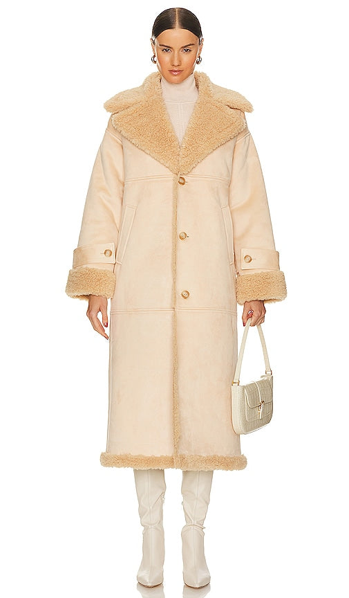 Song of Style Adriel Coat in Beige - Manteau Adriel Song of Style en beige - Song of Style Adriel 米色外套 - Song of Style Adriel Mantel in Beige - Song of Style 아드리엘 코트 베이지 색상 - Cappotto Song of Style Adriel in beige