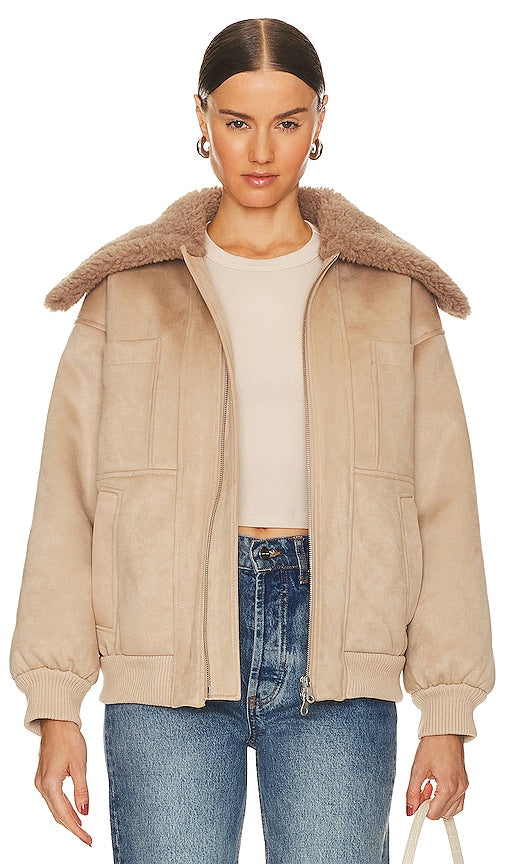Song of Style Debika Jacket in Beige - Song of Style - Veste Debika en beige - Song of Style Debika 米色夹克 - Song of Style Debika Jacke in Beige - Song of Style 데비카 자켓 베이지 색상 - Giacca Debika Song of Style in beige