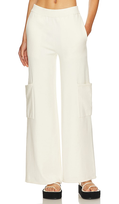 Song of Style Feray Cargo Pant in Cream - Song of Style - Pantalon cargo Feray en crème - Song of Style Feray 奶油色工装裤 - Song of Style Feray Cargohose in Creme - Song of Style Feray 카고 팬츠 in 크림 - Pantaloni cargo Feray Song of Style in crema