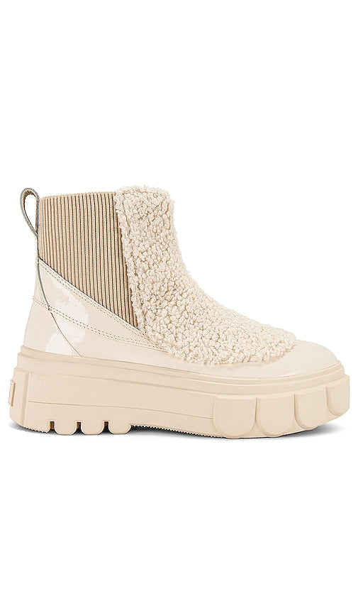 Sorel Caribou Boot in Cream