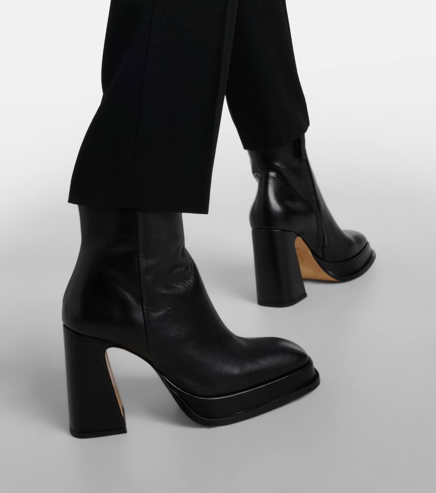 Souliers Martinez Nova Chueca leather ankle boots