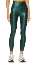 Spiritual Gangster Ada Wet Look 7/8 Legging in Dark Green - Spiritual Gangster Ada Wet Look 7/8 Legging en vert foncé - Spiritual Gangster Ada Wet Look 7/8 深绿色打底裤 - Spiritual Gangster Ada Wet Look 7/8-Leggings in Dunkelgrün - Spiritual Gangster Ada Wet Look 7/8 다크 그린 색상의 레깅스 - Legging 7/8 Spiritual Gangster Ada Wet Look in verde scuro