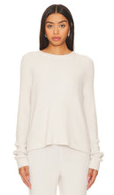 Spiritual Gangster Boxy Chenille Sweater in Ivory - Spiritual Gangster Boxy Chenille Pull en ivoire - Spiritual Gangster 象牙色宽松雪尼尔毛衣 - Spiritual Gangster Boxy Chenille Pullover in Elfenbein - Spiritual Gangster 박시 셔닐 스웨터 - Maglione in ciniglia squadrato da gangster spirituale in avorio