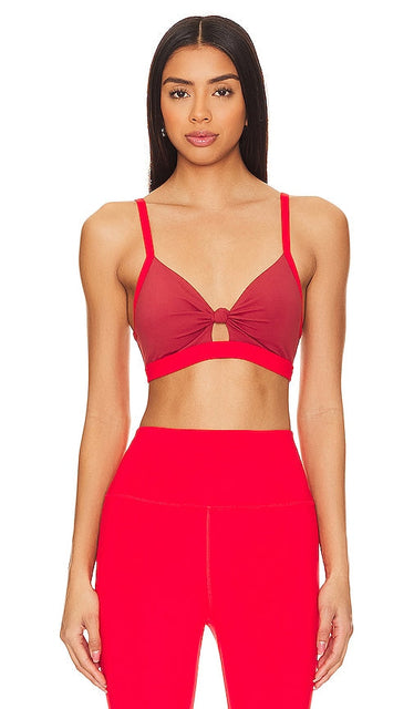 Spiritual Gangster Eden Twist Front Bra in Rose - Spiritual Gangster Eden - Soutien-gorge torsadé sur le devant en rose - Spiritual Gangster Eden 玫瑰色前扭纹文胸 - Spiritual Gangster Eden Twist-Front-BH in Rose - Spiritual Gangster Eden 트위스트 프론트 브라 로즈 색상 - Reggiseno frontale twist Eden spirituale Gangster in rosa