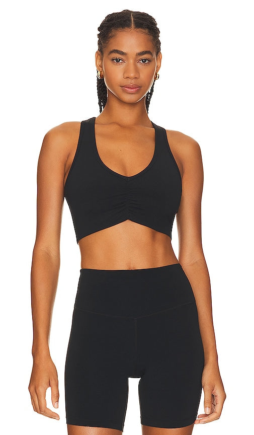 Splits59 Airweight Ruched Sports Bra in Black - Soutien-gorge de sport froncé Airweight Splits59 en noir - Splits59 黑色 Airweight 褶饰运动文胸 - Splits59 Airweight geraffter Sport-BH in Schwarz - Splits59 에어웨이트 루치드 스포츠 브라블랙 색상 - Reggiseno sportivo con ruche Airweight Splits59 in nero