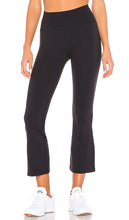 Splits59 Raquel High Waist Crop Legging in Black - Splits59 - Raquel - Legging court taille haute - Noir - Splits59 Raquel 黑色高腰九分打底裤 - Splits59 Raquel Crop-Leggings mit hoher Taille in Schwarz - Splits59 Raquel 하이웨이스트 크롭 레깅스 블랙 색상 - Splits59 Raquel Leggings corti a vita alta in nero