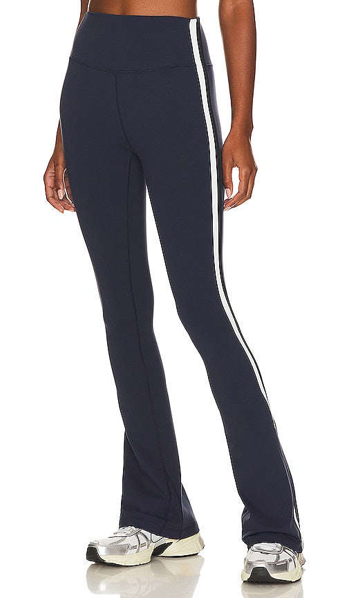 Splits59 Raquel Stripe Flare Pant in Navy - Splits59 - Raquel - Pantalon évasé à rayures - Bleu marine - Splits59 Raquel 海军蓝条纹喇叭裤 - Splits59 Raquel Stripe Flare Hose in Marineblau - Splits59 Raquel 스트라이프 플레어 팬츠 - Pantaloni svasati a righe Splits59 Raquel in blu scuro
