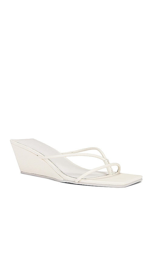 St. Agni Minimal Low Wedge in White
