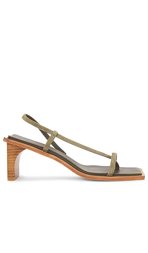 St. Agni Strappy Heel in Army - Talon à lanières St. Agni en armée - St. Agni 军装系带高跟鞋 - St. Agni Riemchenabsatz in Army - St. Agni 스트래피 힐 in Army - Tacco con cinturino di Sant'Agni nell'esercito