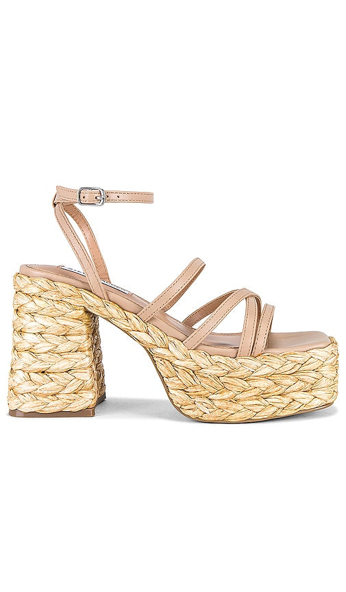 Steve Madden Belise Sandal in Cream - Sandale Steve Madden Belise en crème - Steve Madden Belise 奶油色凉鞋 - Steve Madden Belise Sandale in Creme - Steve Madden 벨리즈 샌들 크림 색상 - Sandalo Belise Steve Madden color crema
