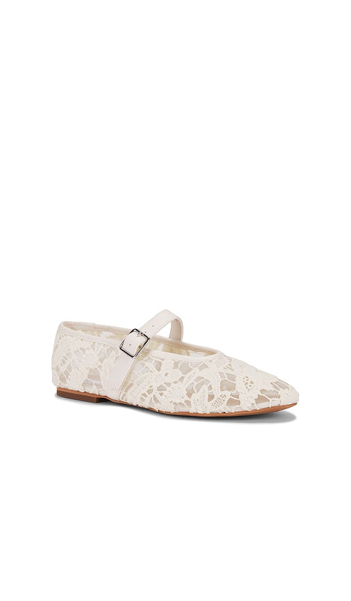 Steve Madden Dreaming Mary Jane Flat in Ivory