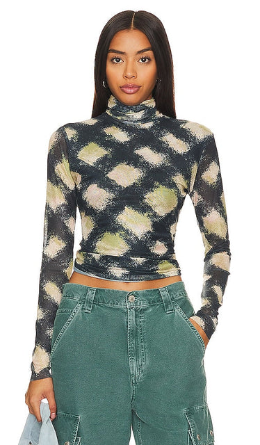 Steve Madden Fiona Top in Green - Steve Madden - Haut Fiona en vert - Steve Madden Fiona 绿色上衣 - Steve Madden Fiona Top in Grün - Steve Madden Fiona 탑 - Steve Madden Fiona Top in verde