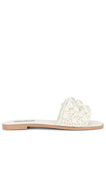 Steve Madden Knicky Sandal in White - Sandale Knicky Steve Madden en blanc - Steve Madden Knicky 白色凉鞋 - Steve Madden Knicky Sandale in Weiß - Steve Madden 니키 샌들 화이트 색상 - Sandalo Knicky di Steve Madden in bianco
