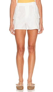 Steve Madden Lilette Skort in White - Steve Madden - Jupe-short Lilette en blanc - Steve Madden Lilette 白色裙裤 - Steve Madden Lilette Skort in Weiß - Steve Madden Lilette Skort 화이트 색상 - Pantalone corto Steve Madden Lilette in bianco