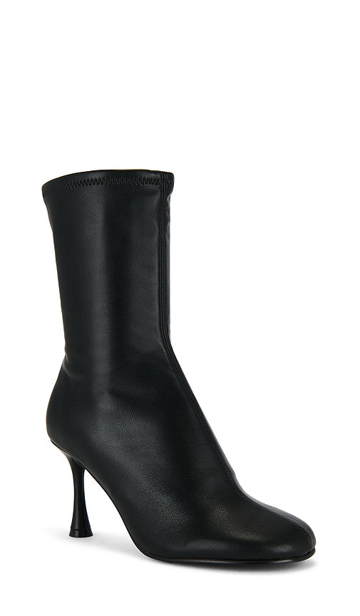 Steve Madden Lorenza Boot in Black