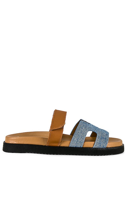 Steve Madden Mayven Slide in Blue - Claquette Steve Madden Mayven en bleu - Steve Madden Mayven 蓝色拖鞋 - Steve Madden Mayven Slide in Blau - Steve Madden 메이븐 슬라이드 블루 색상 - Ciabatte Steve Madden Mayven in blu