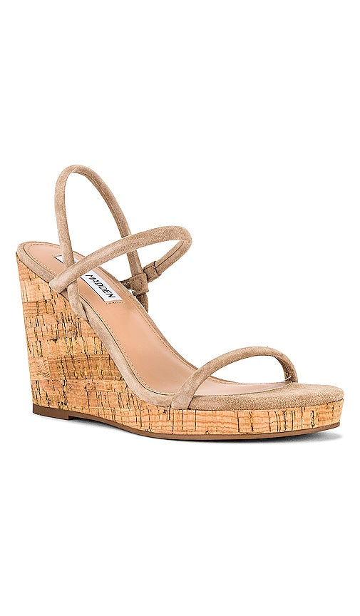 Steve Madden Udell Wedge in Tan