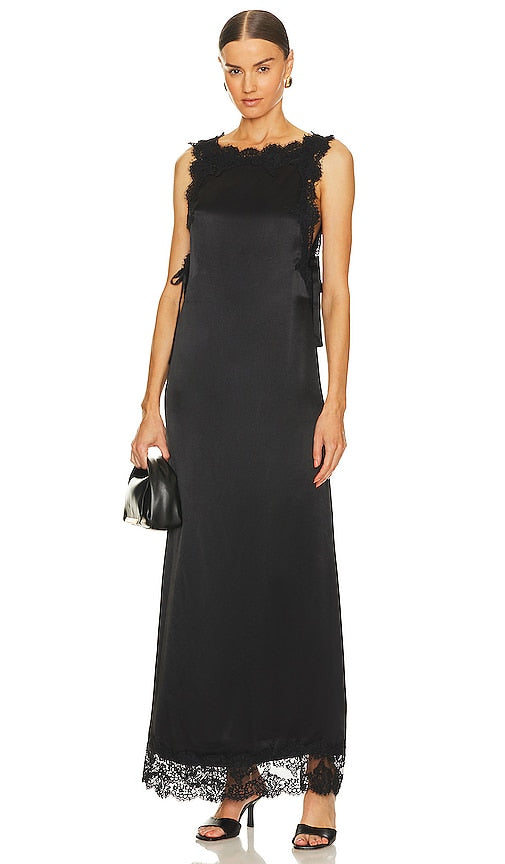 Stone Cold Fox x REVOLVE Alyssa Gown in Black - Stone Cold Fox x REVOLVE ROBE Alyssa en Noir - Stone Cold Fox x REVOLVE Alyssa 黑色礼服 - Stone Cold Fox x REVOLVE Alyssa Kleid in Schwarz - Stone Cold Fox x REVOLVE Alyssa 가운 블랙 색상 - Abito Stone Cold Fox x REVOLVE Alyssa in nero