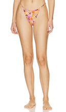 Stone Fox Swim Isle Bikini Bottom in Pink - Bas de bikini Stone Fox Swim Isle en rose - Stone Fox Swim Isle 粉色比基尼泳裤 - Stone Fox Swim Isle Bikinihose in Rosa - Stone Fox Swim Isle 비키니 하의 핑크 색상 - Slip bikini Stone Fox Swim Isle in rosa