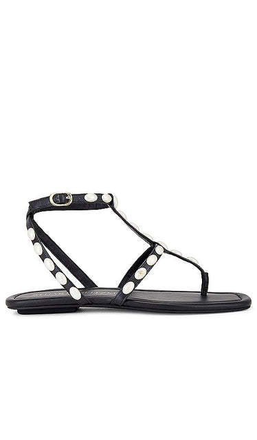 Stuart Weitzman Pearlita Flat Sandal in Black - Stuart Weitzman Sandale plate Pearlita en noir - Stuart Weitzman Pearlita 黑色平底凉鞋 - Flache Sandale „Pearlita“ von Stuart Weitzman in Schwarz - Stuart Weitzman Pearlita 플랫 샌들블랙 컬러 - Sandalo piatto Stuart Weitzman Pearlita in nero