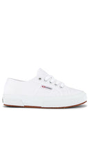 Superga 2750 Cotu Classic Sneaker in White - Baskets classiques Superga 2750 Cotu en blanc - Superga 2750 Cotu 经典白色运动鞋 - Superga 2750 Cotu Classic Sneaker in Weiß - Superga 2750 Cotu 클래식 스니커즈화이트 색상 - Sneaker classica Superga 2750 Cotu di colore bianco