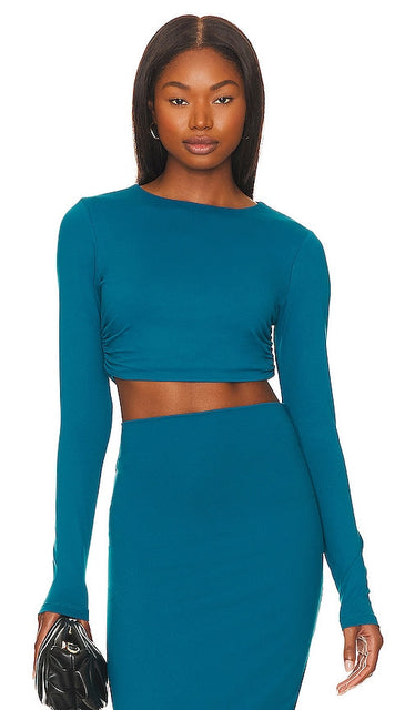 Susana Monaco Long Sleeve Crop Top in Blue - Susana Monaco - Haut court à manches longues en bleu - Susana Monaco 蓝色长袖短款上衣 - Susana Monaco Langarm-Crop-Top in Blau - Susana Monaco 롱슬리브 크롭 탑 블루 색상 - Top corto a maniche lunghe Susana Monaco in blu