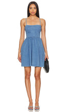 Susana Monaco Open Back Denim Dress in Blue - Susana Monaco - Robe en jean à dos ouvert en bleu - Susana Monaco 蓝色露背牛仔连衣裙 - Susana Monaco Jeanskleid mit offenem Rücken in Blau - Susana Monaco 오픈 백 데님 드레스블루 색상 - Abito in denim con apertura sul retro Susana Monaco in blu