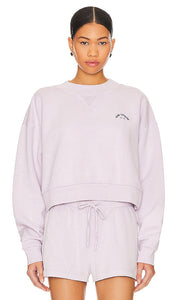 THE UPSIDE Akasha Dominique Sweatshirt in Lavender - THE UPSIDE Akasha Dominique Sweatshirt en Lavande - THE UPSIDE Akasha Dominique 薰衣草色运动衫 - THE UPSIDE Akasha Dominique Sweatshirt in Lavendel - THE UPSIDE Akasha Dominique 스웨트셔츠 색상의 라벤더 - THE UPSIDE Felpa Akasha Dominique in lavanda