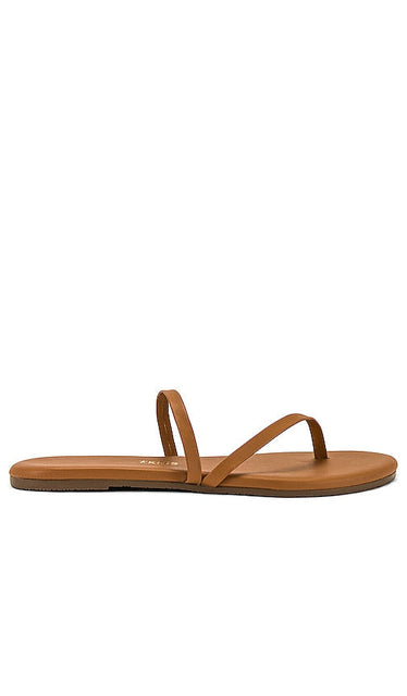 TKEES Sarit Sandal in Cognac - Sandale TKEES Sarit en Cognac - TKEES Sarit 干邑色凉鞋 - TKEES Sarit Sandale in Cognac - TKEES Sarit 샌들 코냑 - TKEES Sandalo Sarit color cognac