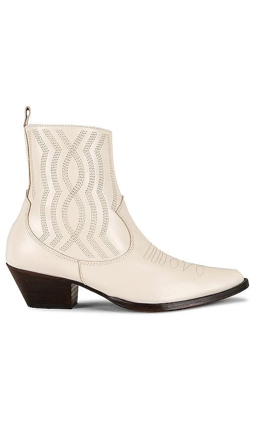 TORAL Blues Boot in Cream - Botte TORAL Blues en crème - TORAL 奶油色 Blues 靴子 - TORAL Blues Stiefel in Creme - TORAL 블루스 부츠 크림색 - Stivaletto TORAL Blues color crema