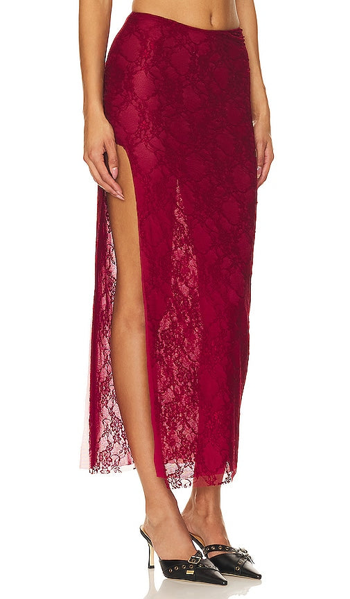 The Bodee Loren Skirt in Red