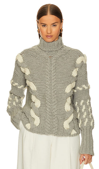 The Knotty Ones Barbora Turtleneck in Grey - Col roulé Barbora The Knotty Ones en gris - The Knotty Ones 灰色 Barbora 高领毛衣 - Der Knotty Ones Barbora Rollkragenpullover in Grau - The Knotty Ones Barbora 터틀넥 그레이 색상 - Dolcevita Barbora The Knotty Ones in grigio