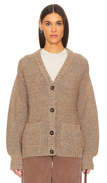 The Knotty Ones Zemiau Cardigan in Brown - Cardigan Zemiau The Knotty Ones en marron - The Knotty Ones Zemiau 棕色开衫 - Der Knotty Ones Zemiau Cardigan in Braun - The Knotty Ones Zemiau 카디건 브라운 색상 - Il cardigan Zemiau Knotty Ones in marrone
