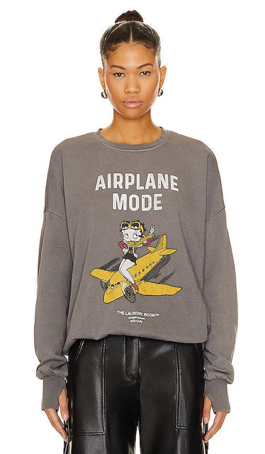 The Laundry Room Betty Airplane Mode Jumper in Grey - Pull mode avion Betty de The Laundry Room en gris - The Laundry Room Betty 灰色飞机模式毛衣 - The Laundry Room Betty Airplane Mode Pullover in Grau - The Laundry Room Betty 비행기 모드 그레이 색상의 점퍼 - Il maglione in modalità aereo Betty della lavanderia in grigio