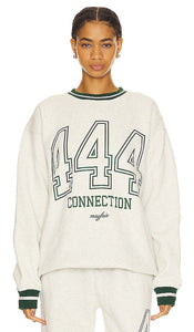 The Mayfair Group 444 Crewneck in Light Grey - Pull ras du cou 444 du groupe Mayfair en gris clair - The Mayfair Group 444 浅灰色圆领毛衣 - Der Mayfair Group 444 Crewneck in Hellgrau - 라이트 그레이 색상의 The Mayfair Group 444 크루넥 - Il girocollo Mayfair Group 444 in grigio chiaro