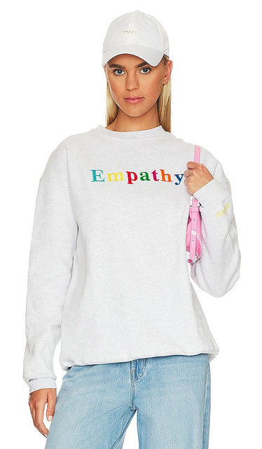 The Mayfair Group Empathy Always Crewneck in Light Grey - The Mayfair Group - Empathy Always - Col ras du cou - Gris clair - The Mayfair Group Empathy Always 浅灰色圆领毛衣 - The Mayfair Group Empathy Always Rundhalsausschnitt in Hellgrau - The Mayfair Group Empathy Always 크루넥 라이트 그레이 색상 - Girocollo The Mayfair Group Empathy Always in grigio chiaro
