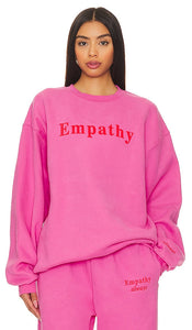 The Mayfair Group Empathy Always Crewneck in Pink - The Mayfair Group Empathy Always Crewneck en rose - The Mayfair Group Empathy Always 粉色圆领毛衣 - The Mayfair Group Empathy Always Rundhalsausschnitt in Pink - The Mayfair Group Empathy Always Crewneck in Pink - L'empatia del gruppo Mayfair sempre girocollo in rosa