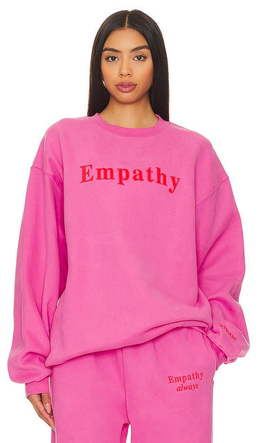 The Mayfair Group Empathy Always Crewneck in Pink - The Mayfair Group Empathy Always Crewneck en rose - The Mayfair Group Empathy Always 粉色圆领毛衣 - The Mayfair Group Empathy Always Rundhalsausschnitt in Pink - The Mayfair Group Empathy Always Crewneck in Pink - L'empatia del gruppo Mayfair sempre girocollo in rosa