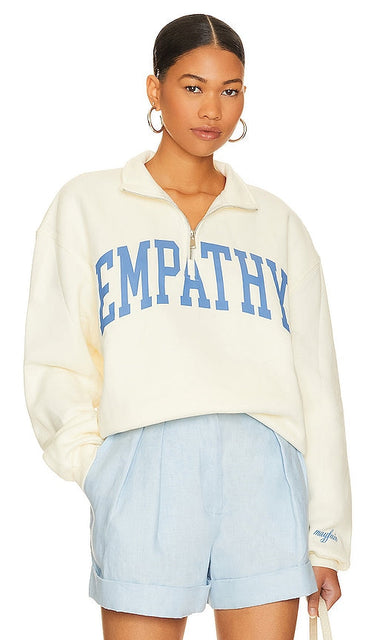 The Mayfair Group Empathy Always Quarter Zip Sweatshirt in Cream - The Mayfair Group - Empathy Always - Sweat-shirt avec fermeture éclair sur un quart - Crème - The Mayfair Group Empathy Always 奶油色四分之一拉链运动衫 - Das Mayfair Group Empathy Always Viertelreißverschluss-Sweatshirt in Creme - The Mayfair Group Empathy Always Quarter 지퍼 스웨트셔츠 색상 - Felpa con zip a un quarto del gruppo Mayfair Empathy Always color crema