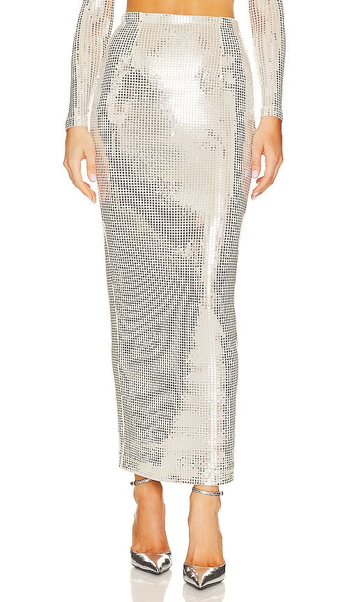 The New Arrivals by Ilkyaz Ozel Sirena Skirt in Metallic Silver - Les nouveautés d'Ilkyaz Ozel Jupe Sirena en argent métallisé - Ilkyaz Ozel Sirena 金属银色新品半身裙 - Die Neuheiten von Ilkyaz Ozel Sirena Rock in Metallic-Silber - The New Arrivals by Ilkyaz Ozel Sirena 스커트 소재의 메탈릭 실버 - I nuovi arrivi della gonna Ilkyaz Ozel Sirena in argento metallizzato